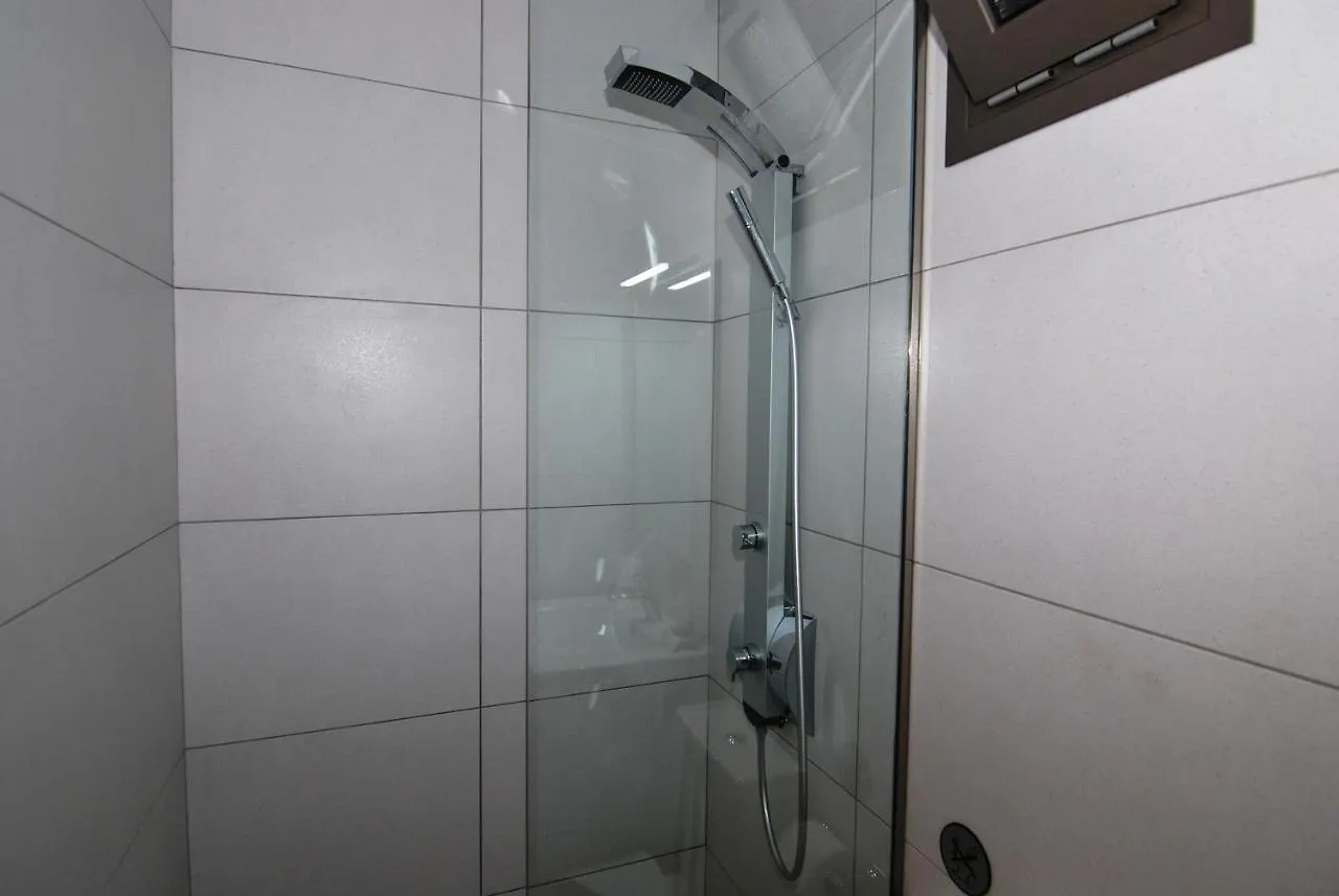 Brand New Cozy Basement Apartment Argostoli